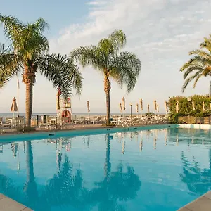 Elegante Con Piscina - Wifi E Box Privato Appartamento Sanremo